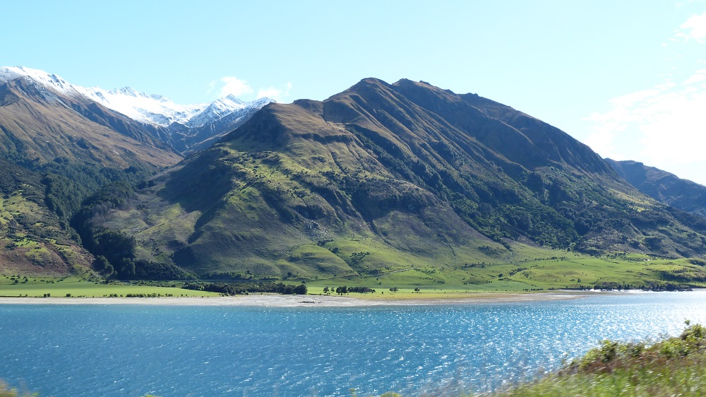 Wanaka lake