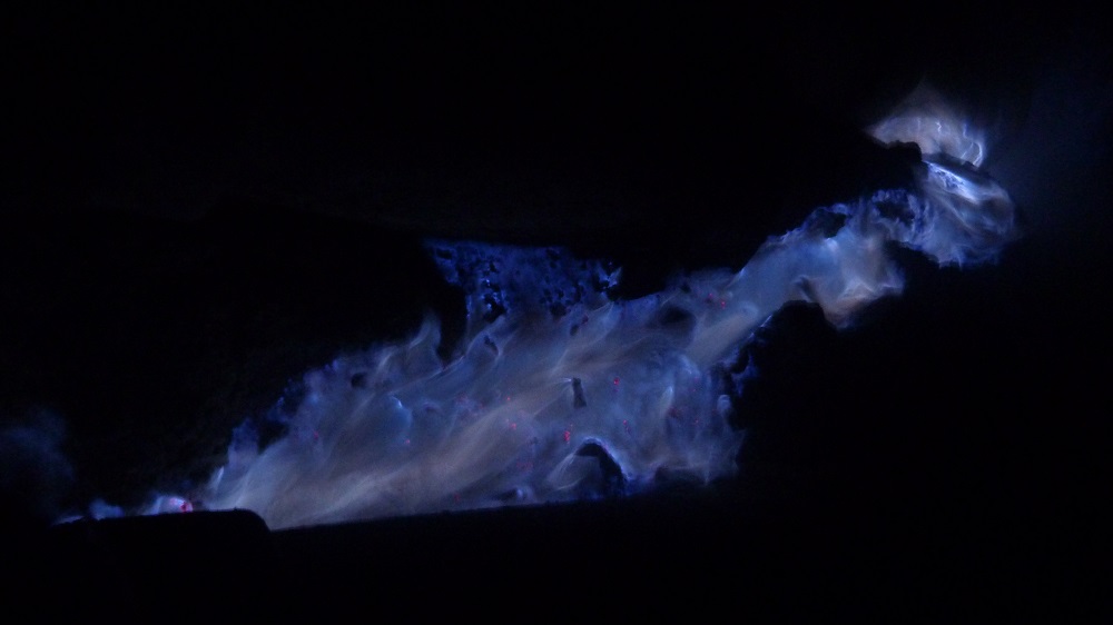 Les flammes bleues du Kawah Ijen