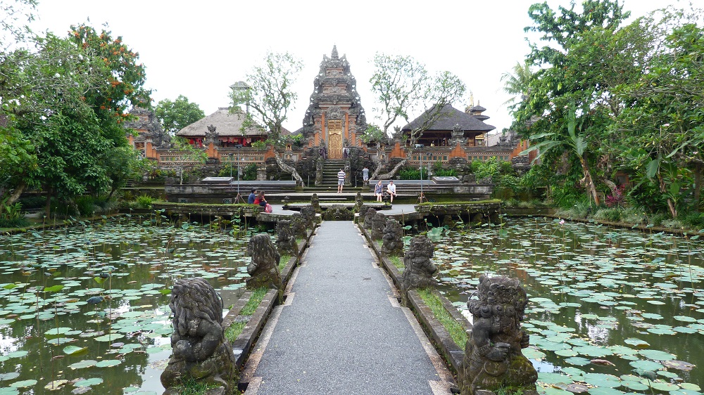 Pura Taman Saraswati