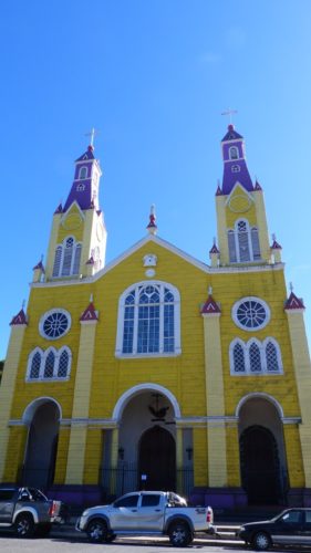 Chiloe eglise jaune