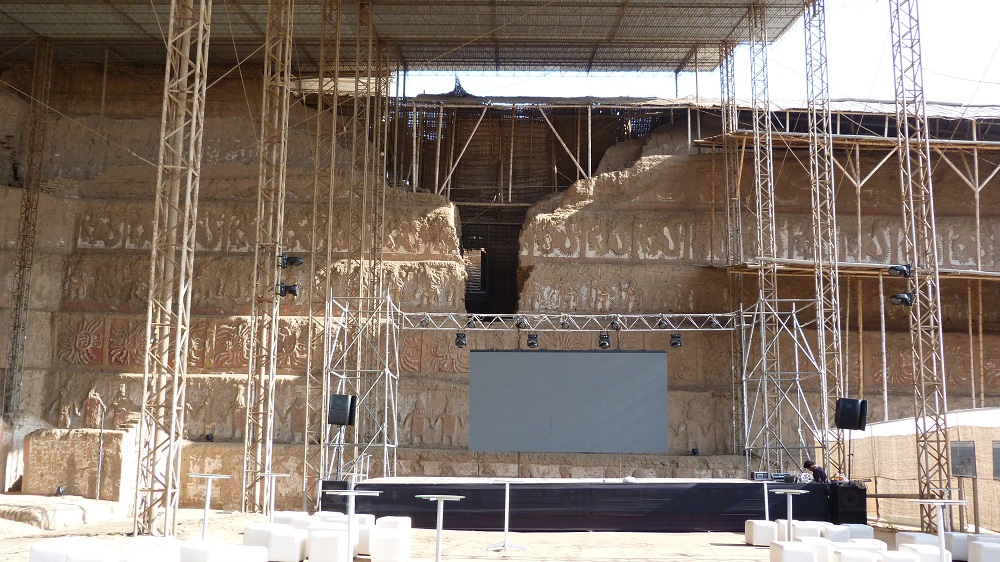 Huaca de la Luna Trujillo pyramide