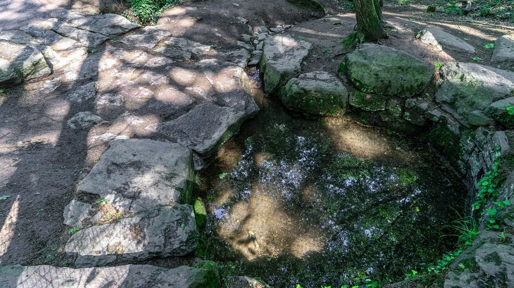 broceliande fontaine de jouvence tombe merlin