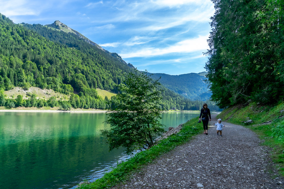 Lac Montriond promenade